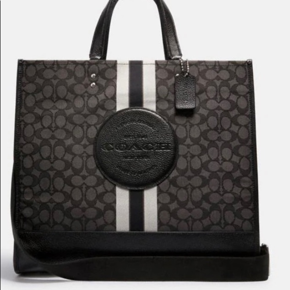 Dempsey Tote 40 In Signature Jacquard With Stripe And Coach Patch